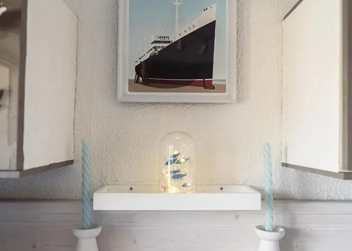 Agreable Les Pieds Dans L'eau * לה ברקרה