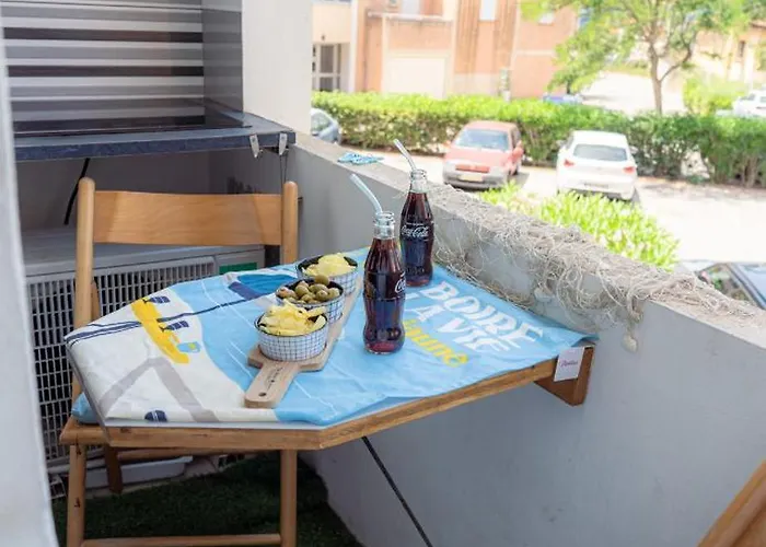 Agreable Les Pieds Dans L'eau