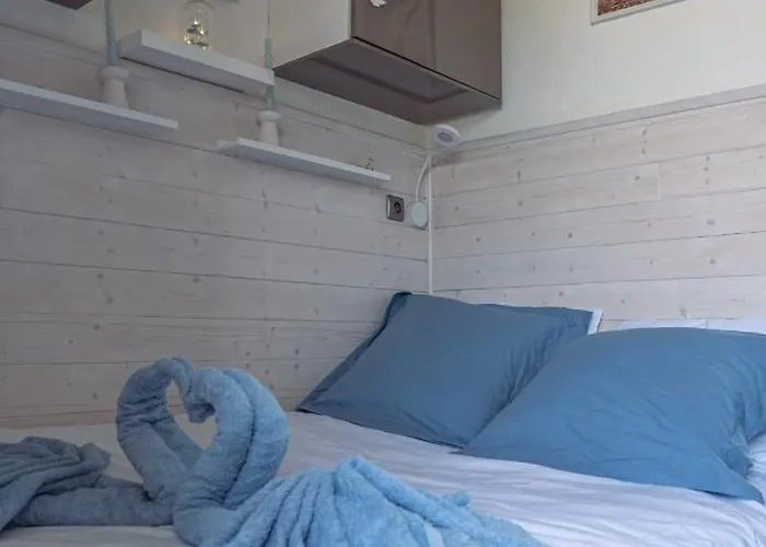 Agreable Les Pieds Dans L'eau *